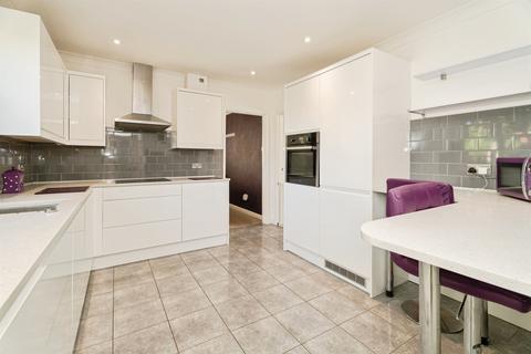 2 bedroom detached bungalow for sale, Norwich Road, Cromer