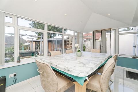 2 bedroom detached bungalow for sale, Norwich Road, Cromer