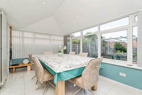 2 bedroom detached bungalow for sale, Norwich Road, Cromer