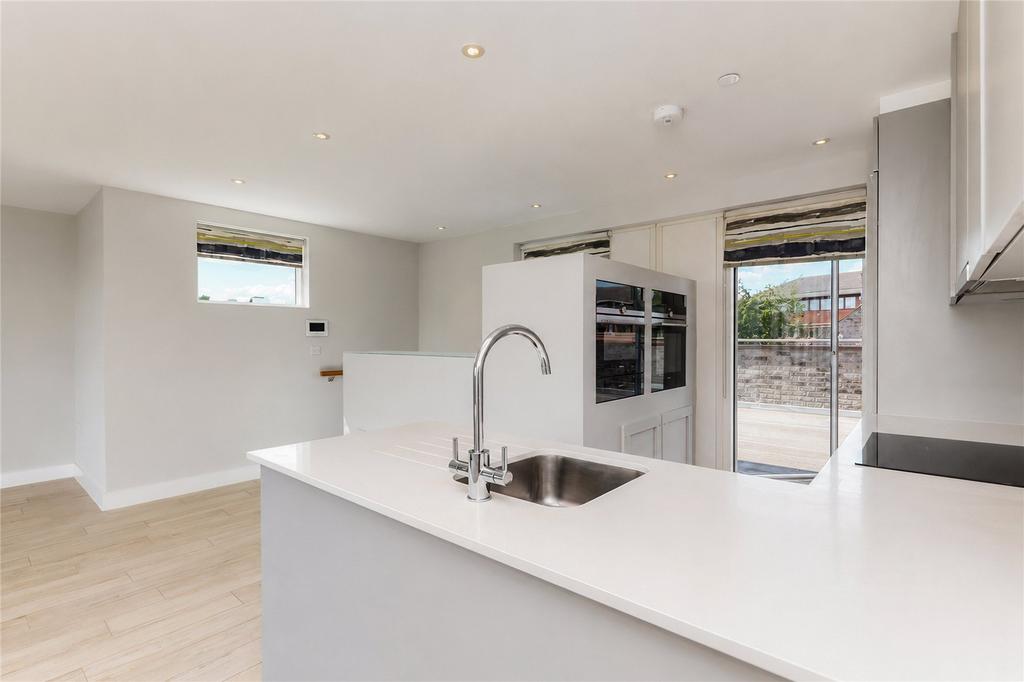Apartment in Cambridgeshire - View 4