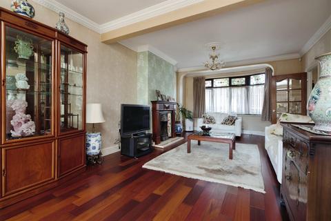 4 bedroom end of terrace house for sale, Westrow Drive, Barking