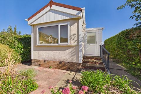 1 bedroom park home for sale, Old Gloucester Road, Alveston