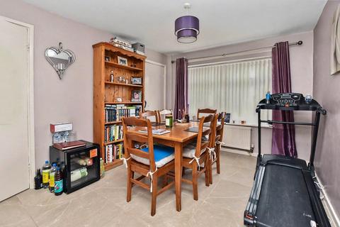 4 bedroom semi-detached house for sale, Brignall Garth, Leeds, West Yorkshire