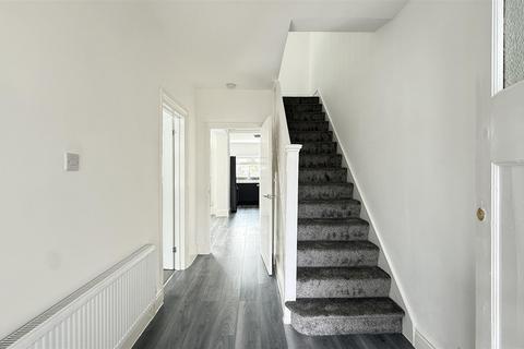 3 bedroom terraced house to rent, Wellington Hill West, Bristol
