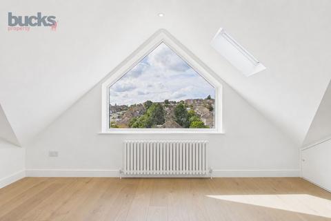 2 bedroom flat for sale, Spencer Close, High Wycombe, HP13