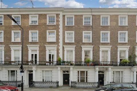 Studio to rent, Orsett Terrace, London W2