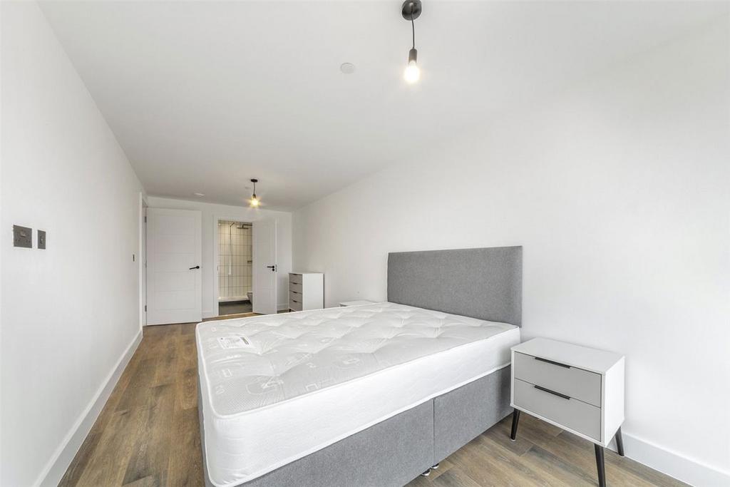 Apartment in Birmingham - More