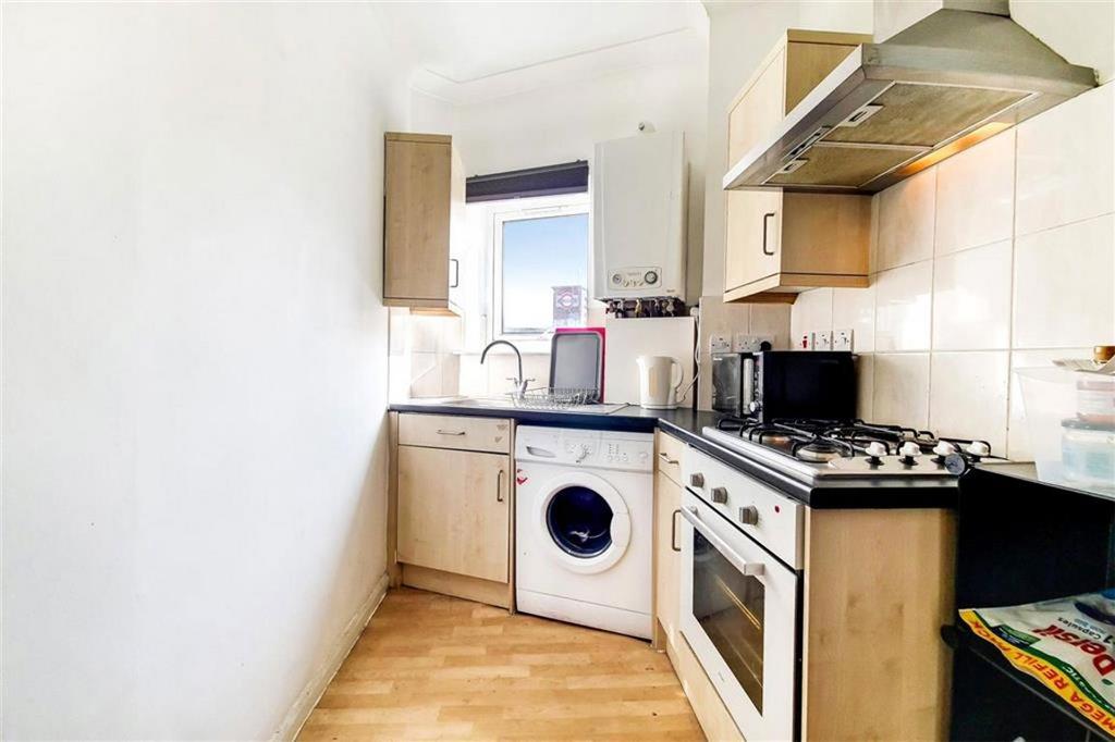 Apartment in London - View 5