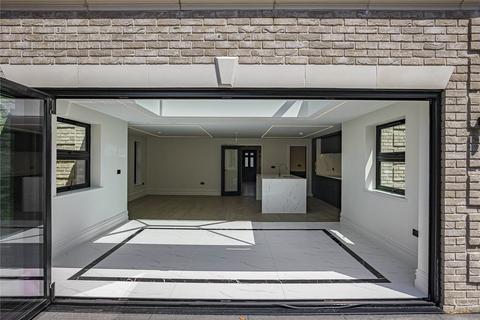 4 bedroom semi-detached house for sale, Woodlands Lane, Surrey GU20