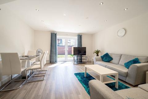 4 bedroom semi-detached house for sale, Victoria Crescent, Shirley