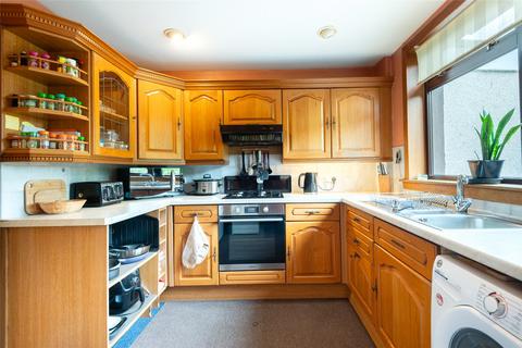 undefined, Den Walk, Leven KY8