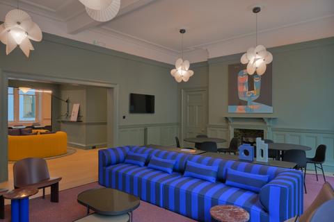 Office to rent, 40-60 Wellington St Glasgow G2 6HJ