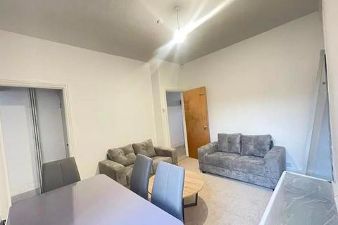 4 bedroom terraced house to rent, Monton Street, Manchester