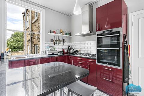 4 bedroom apartment for sale, Crossley Street, London, N7