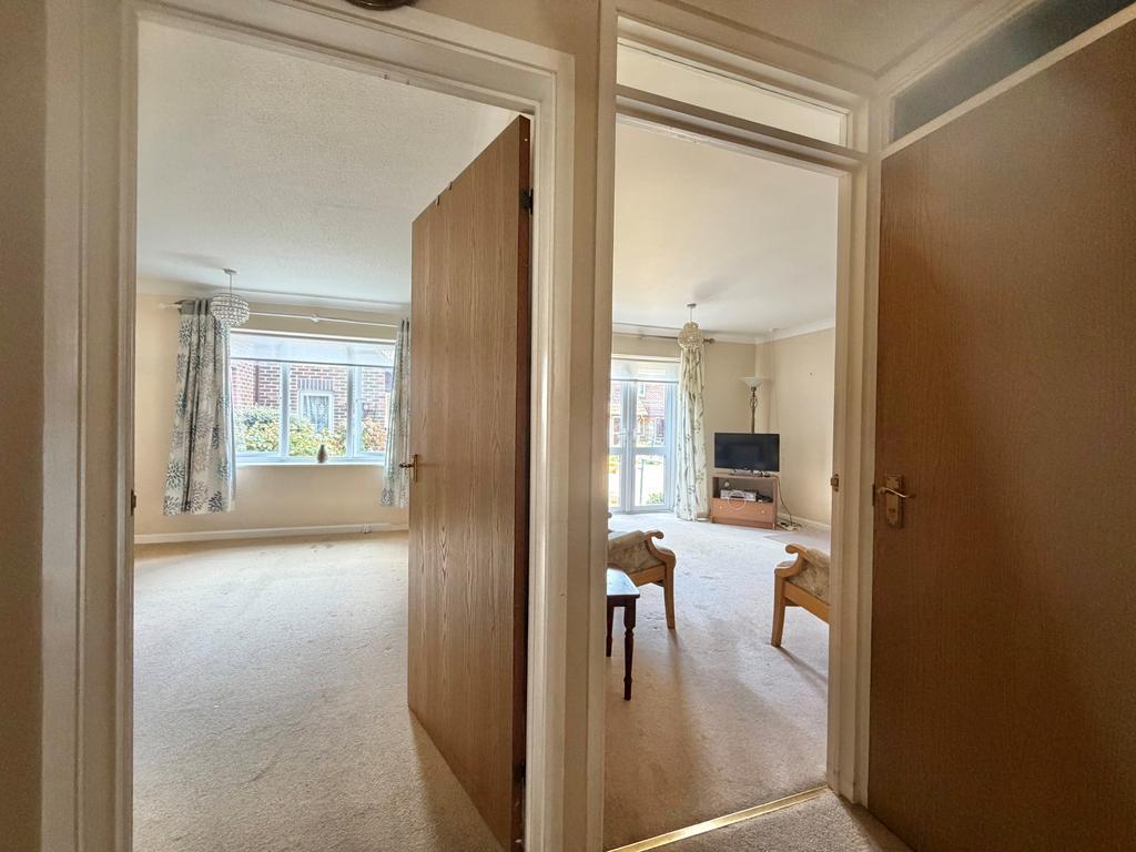 House in Southampton - View 5