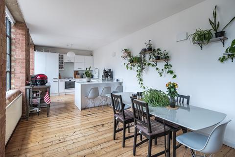 2 bedroom flat for sale, Rampart Street, London, E1
