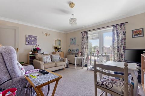 2 bedroom flat for sale, Aigburth Avenue, Bognor Regis, West Sussex PO21