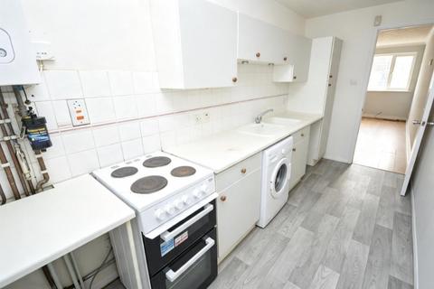 1 bedroom maisonette for sale, Malham Close, Luton