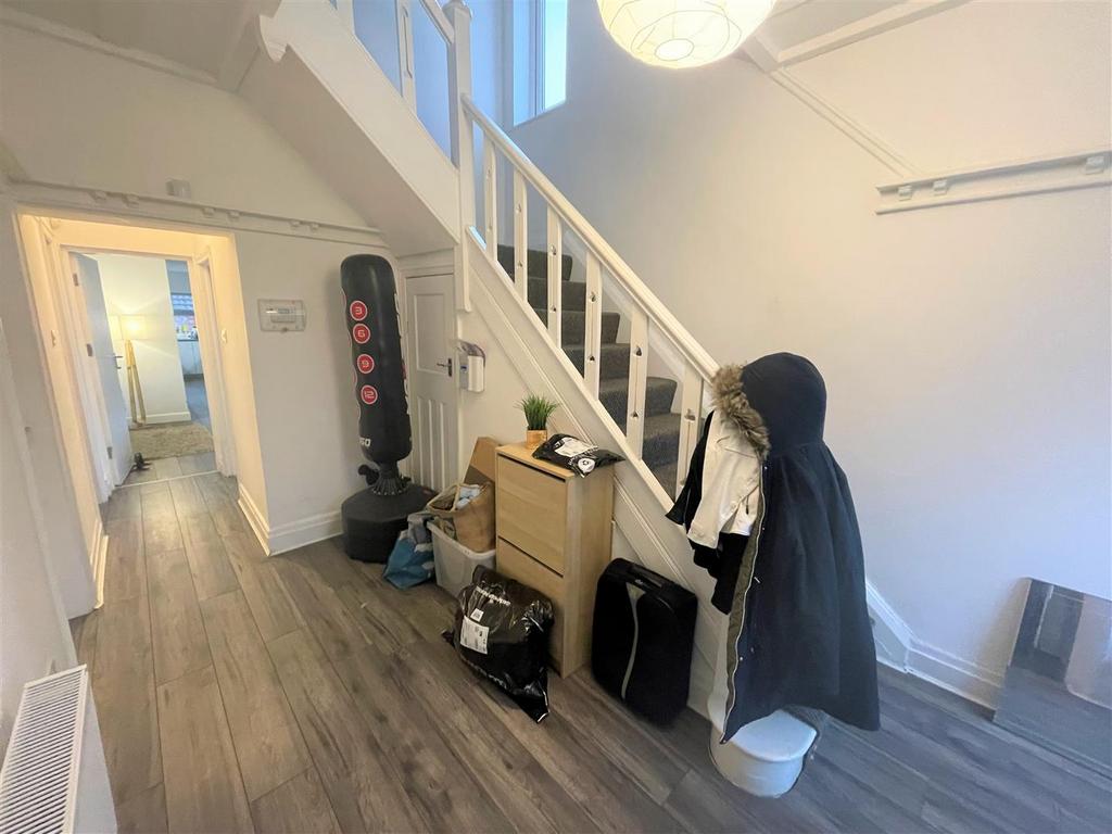 House in Manchester - More