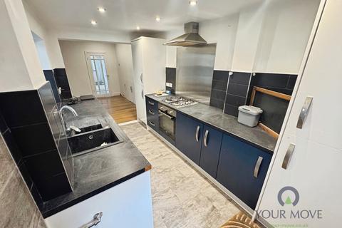 3 bedroom end of terrace house to rent, Buller Street, Derbyshire DE7