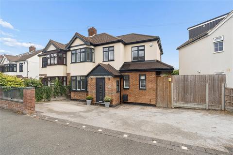Granton Avenue, Upminster, RM14
