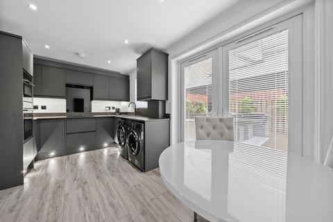 2 bedroom terraced house for sale, Thornycroft Terrace, Plean, Stirling, FK7