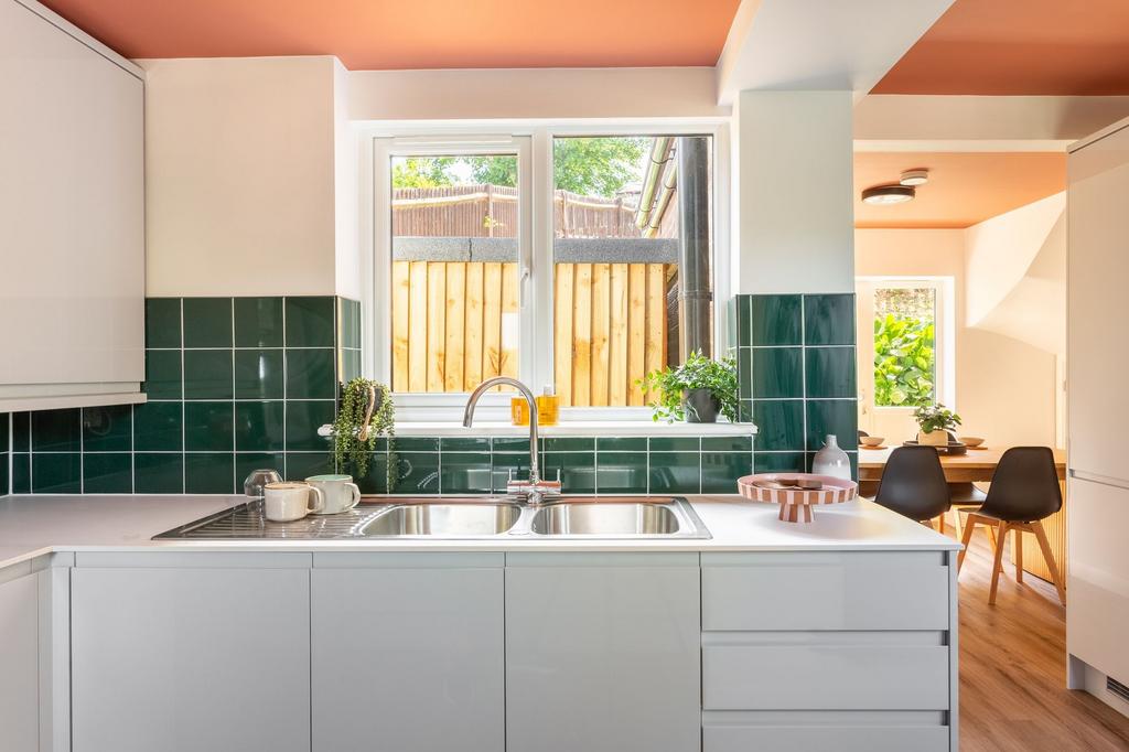 House in Brighton, Bevendean - More
