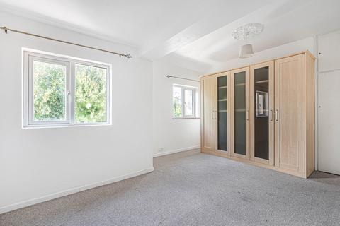 4 bedroom semi-detached house for sale, Batavia Road, Sunbury-on-Thames, Surrey, TW16