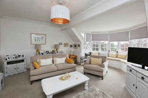 2 bedroom penthouse for sale, Catisfield Lane, Fareham