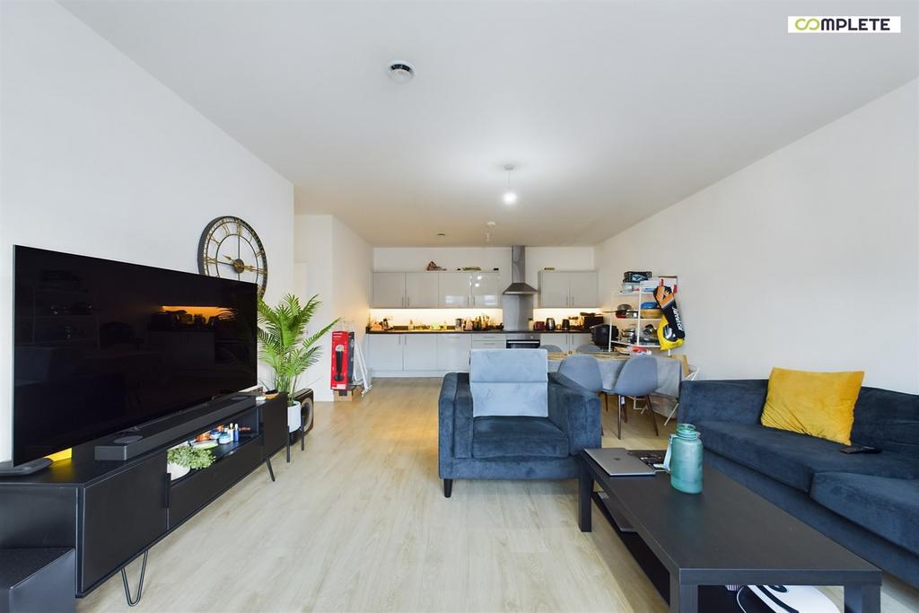 Apartment in Manchester - View 5