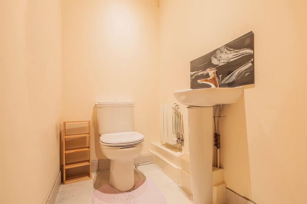 Apartment in London - More