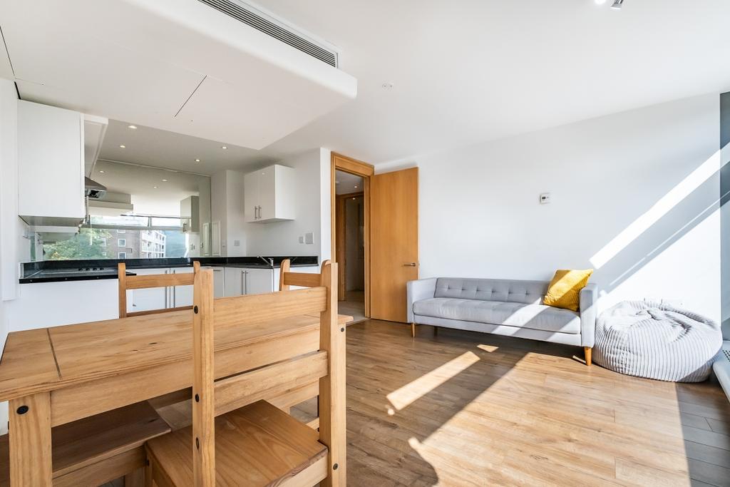Apartment in London - View 5
