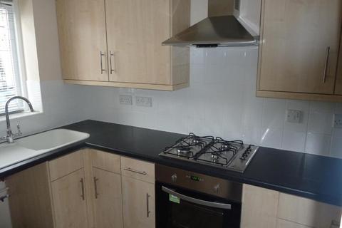 2 bedroom townhouse to rent, Richardson Drive, Wollaston, Stourbridge