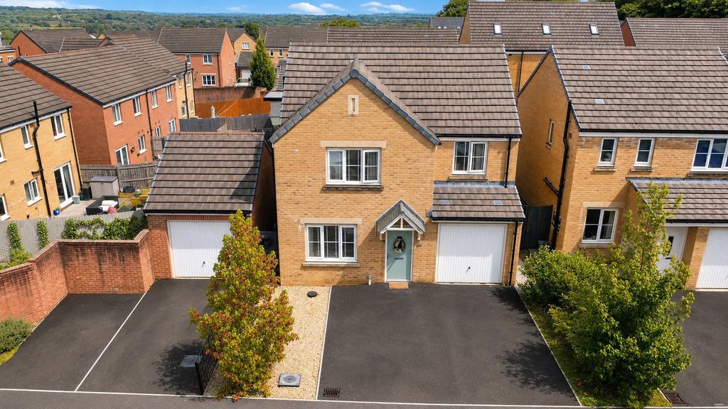 Finding Simple Integrals Llwyngwern, Swansea SA4 4 bed detached house for sale - £295,000