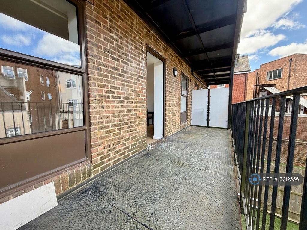Apartment in Southampton, Bedford Place, The Polygon - More