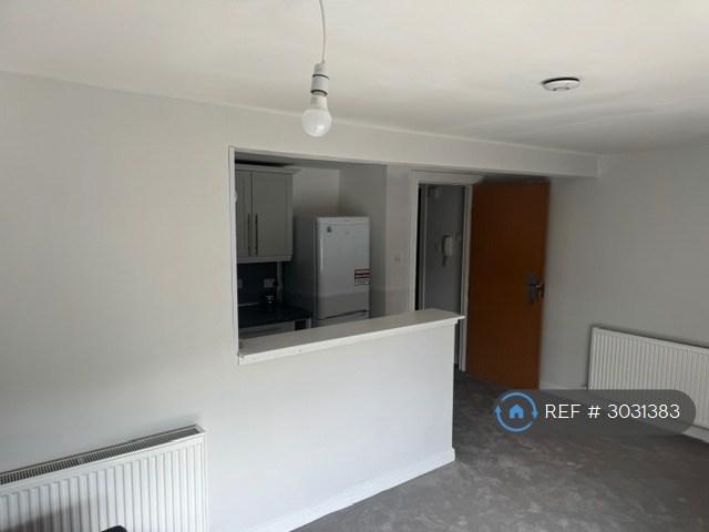 Apartment in Glasgow - View 3