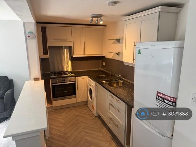 Apartment in Glasgow - View 5