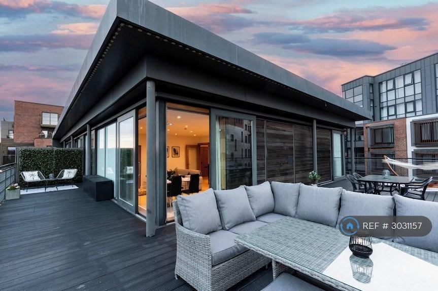Apartment in Newcastle Upon Tyne - View 4