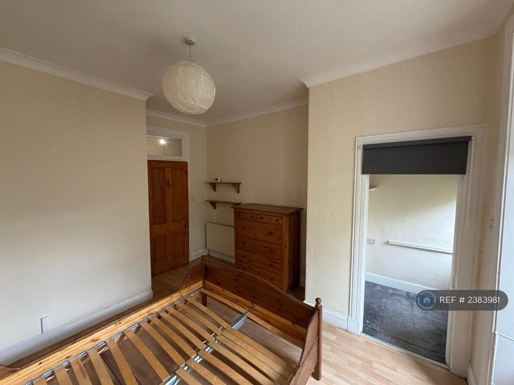Apartment in Glasgow - More
