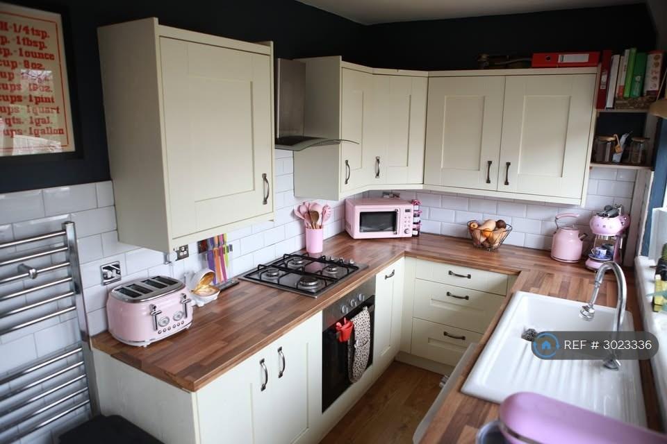 House in Leeds, West Yorkshire - View 4