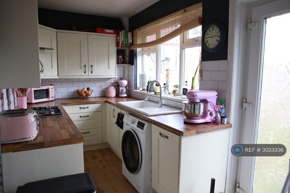 House in Leeds, West Yorkshire - View 5