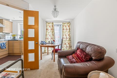 2 bedroom retirement property for sale, Shotfield, WALLINGTON