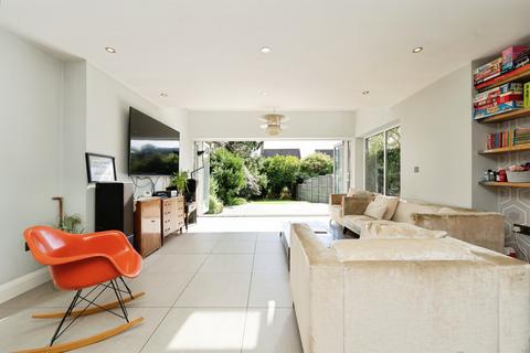 4 bedroom detached house for sale, Beechcroft Road, Bushey