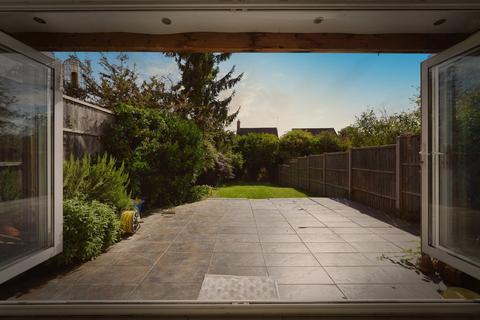 4 bedroom detached house for sale, Beechcroft Road, Bushey