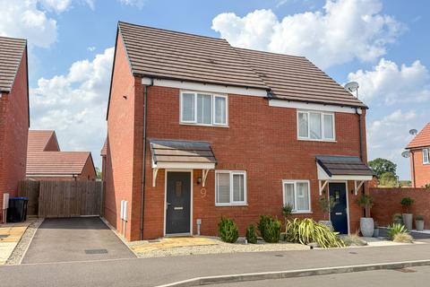 2 bed semi-detached house for rent in Jackdaws Drive, Warwick, CV34