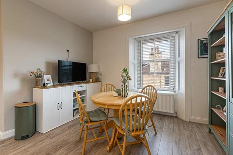 2 bedroom flat for sale, 24/6, Beaconsfield Terrace, Hawick TD9 0HT