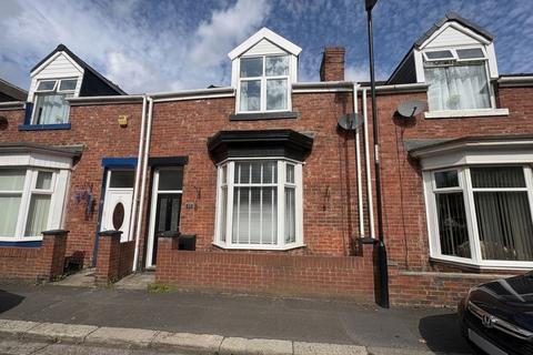 3 bedroom terraced house to rent, Violet Street, South Hylton, SR4