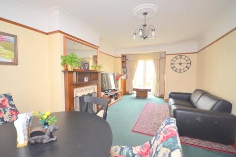 3 bedroom semi-detached house to rent, South End Road, Hornchurch, Essex, RM12