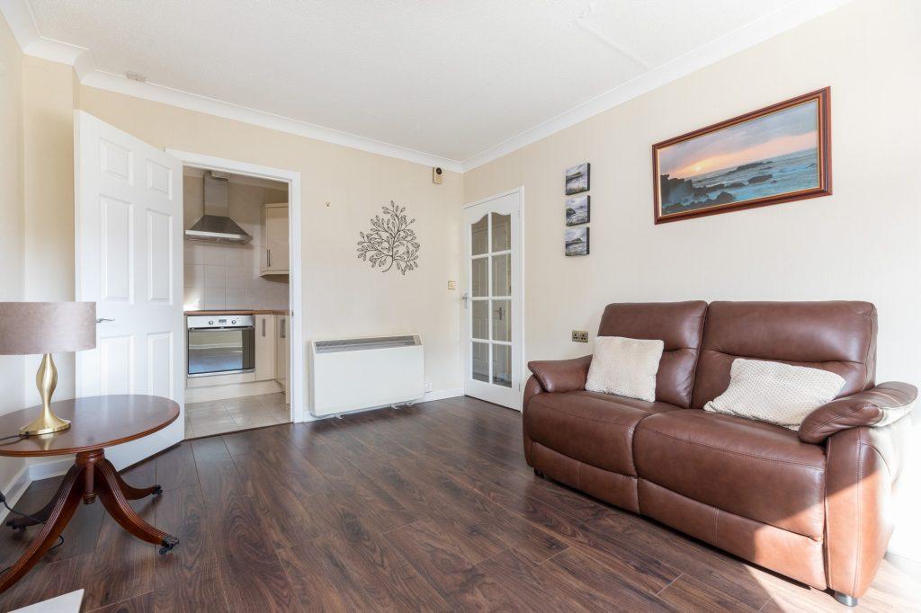 House in Giffnock, East Renfrewshire - More