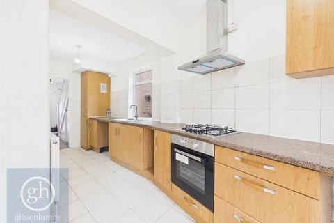undefined, Halsbury Road East, Northolt UB5